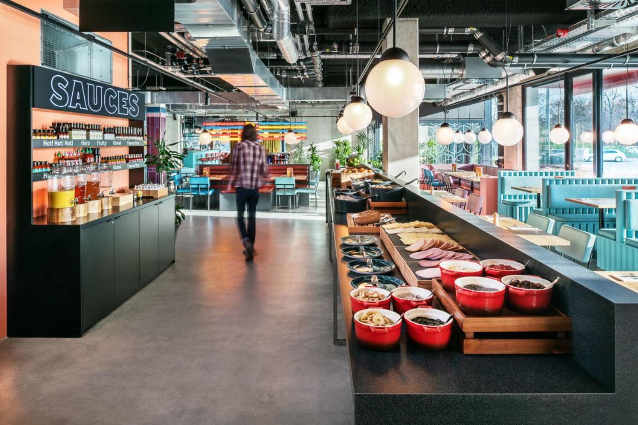 The Social Hub Alexanderplatz Hotel 4*